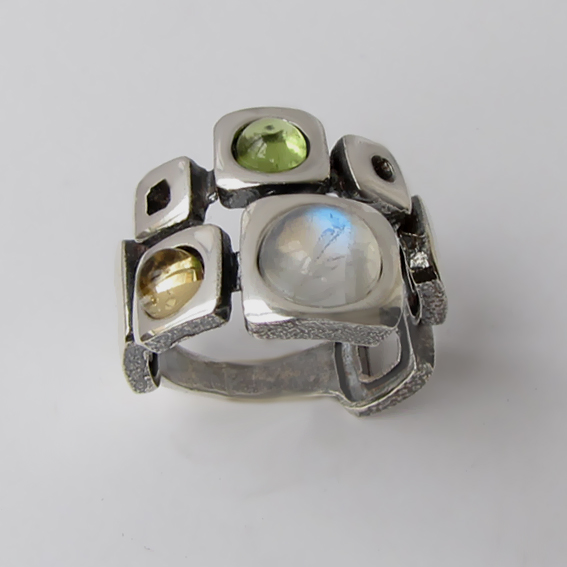 Кольцо с лунным камнем, цитрином, хризолитом, арт. 8КВ3
