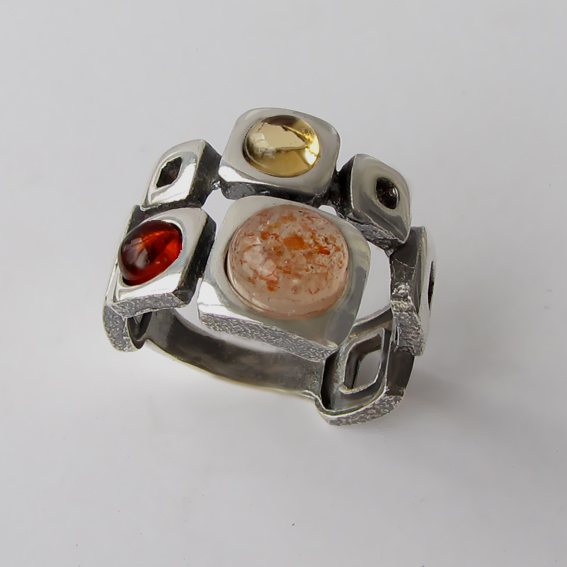 Кольцо с солнечным камнем, цитрином, янтарем, арт. 8КВ3