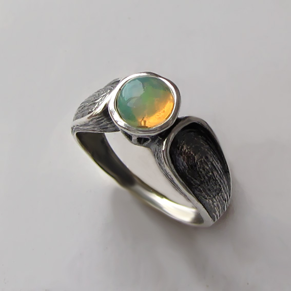 Кольцо с опалом серебряное, арт.ПФЧ36