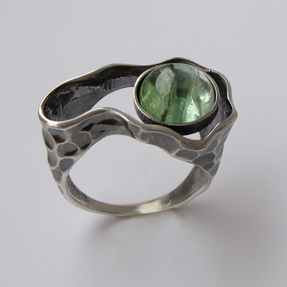 Кольцо с турмалином зеленым, арт. СДН3