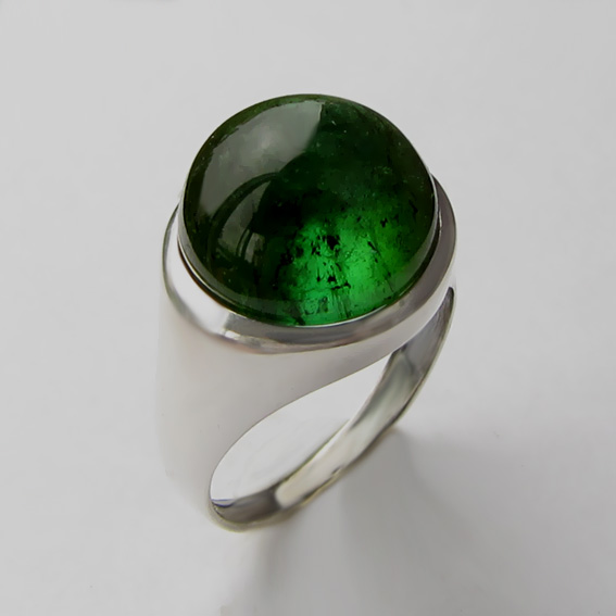Кольцо с турмалином зеленым, арт. НКН313