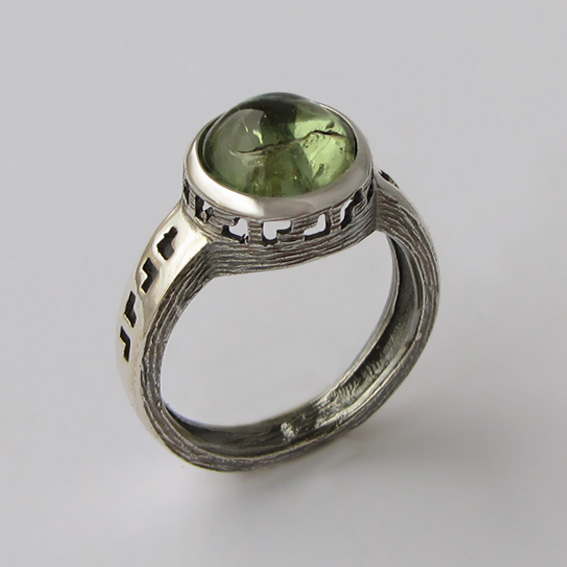 Кольцо с турмалином зеленым, арт. СКИФ3Ч