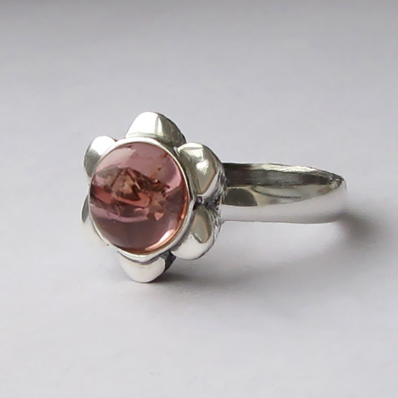 Кольцо с турмалином розовым, арт. ЦВ38