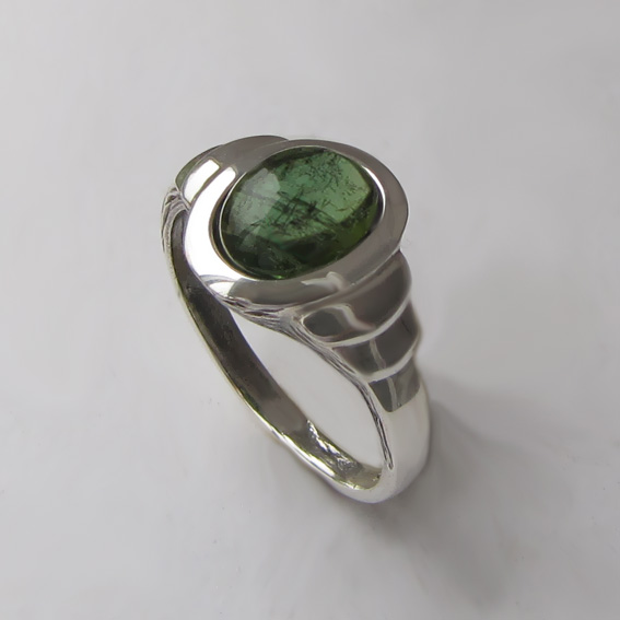 Кольцо с турмалином зеленым, арт.  ОВН37