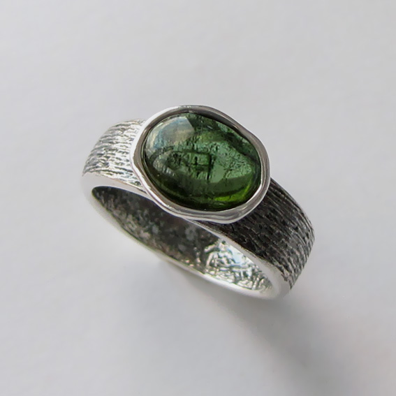 Кольцо с турмалином зеленым, арт. ПФОВ37