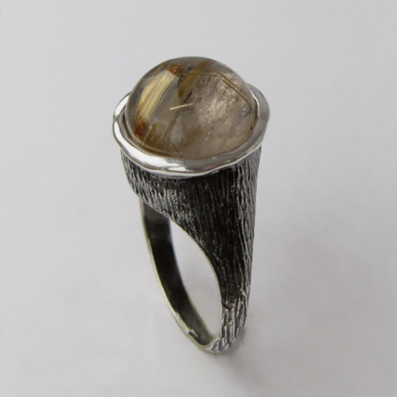 Кольцо с золотистым кварцем, арт. ПЕ3