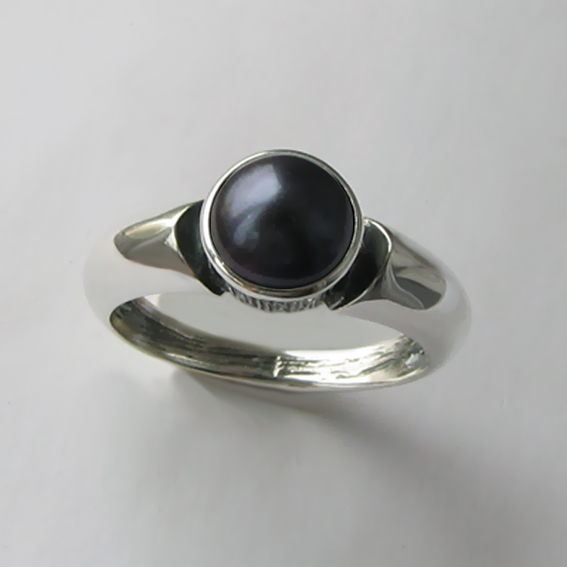Кольцо с жемчугом черным, арт. ПФ36